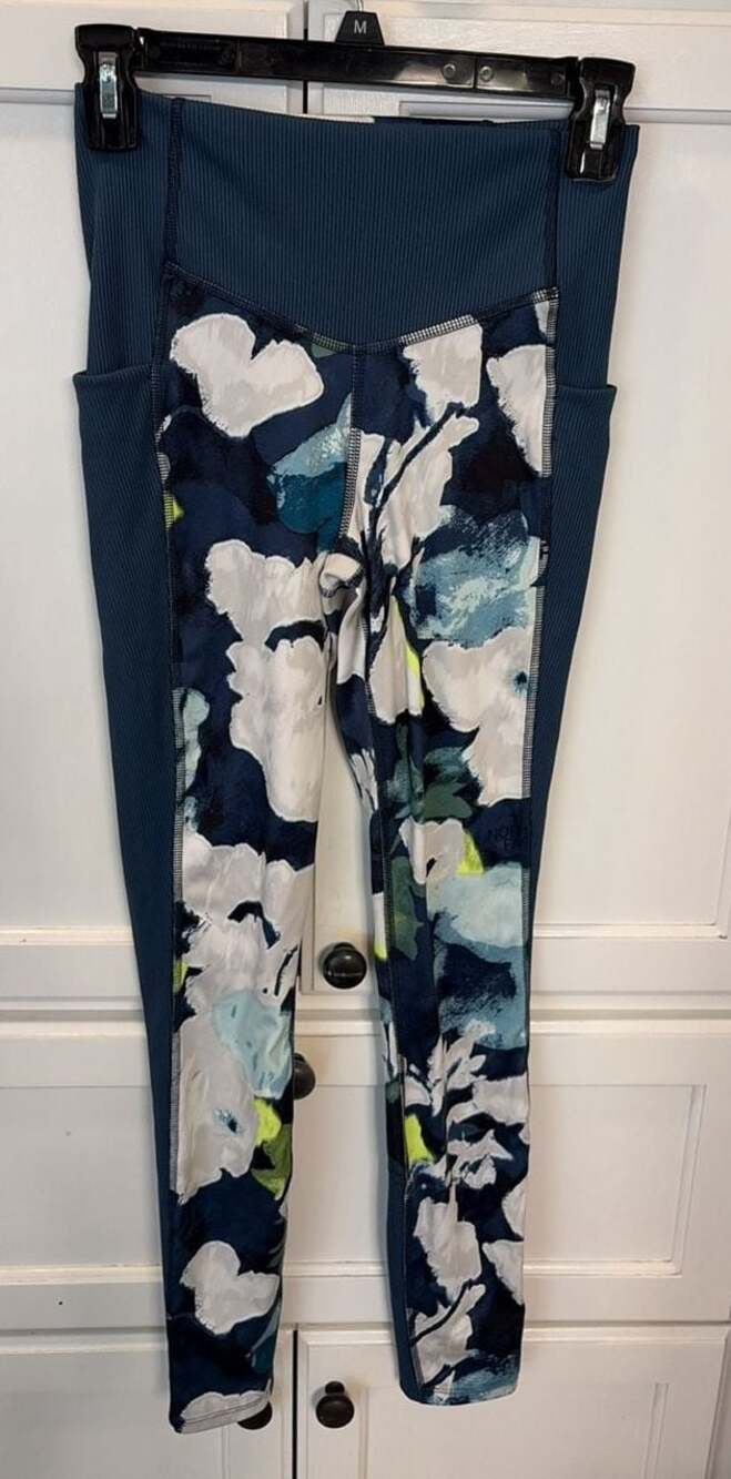 The North Face Women's Navy Floral Print UPF 40 Athletic Hiking Leggings Size S